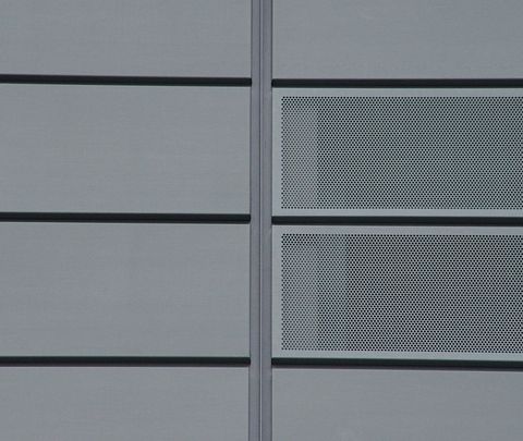 Paneel mit Teilperforation